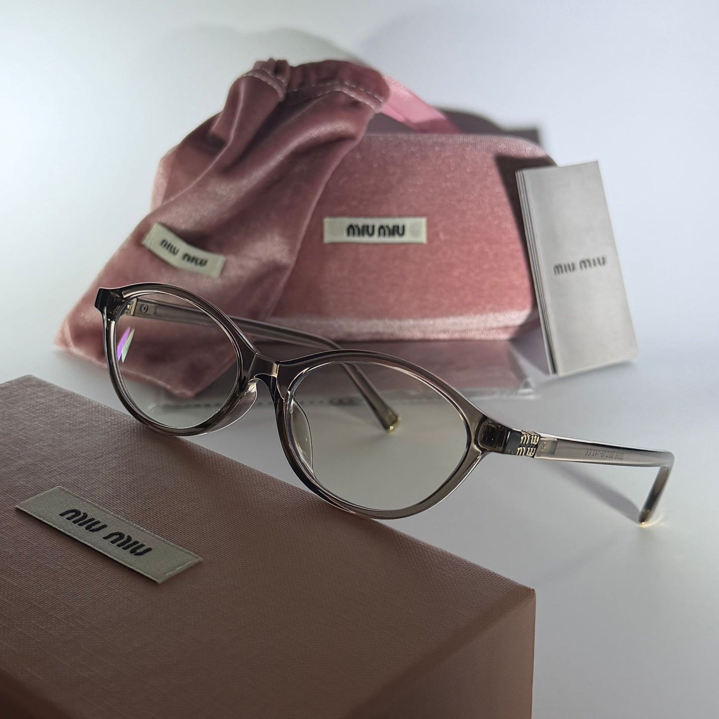 MIU MIU 01XV
