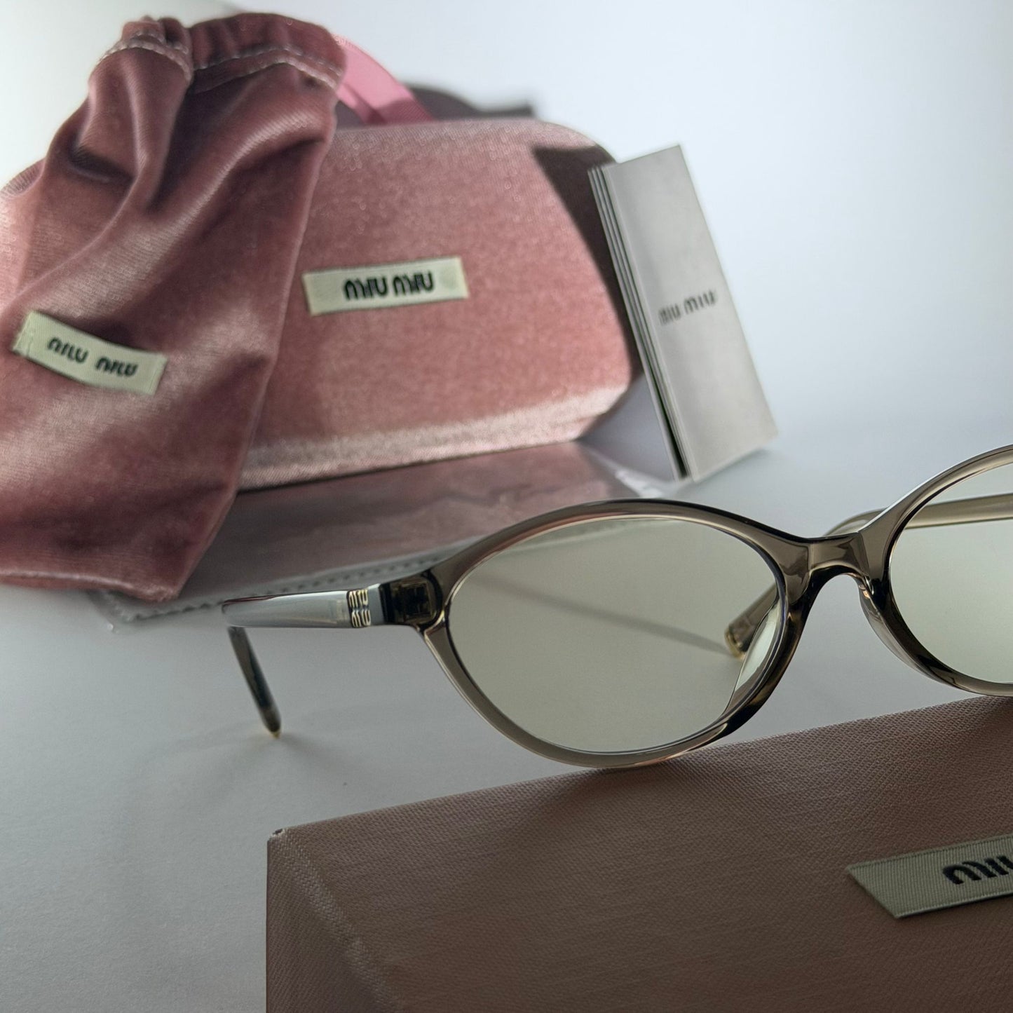 MIU MIU 01XV
