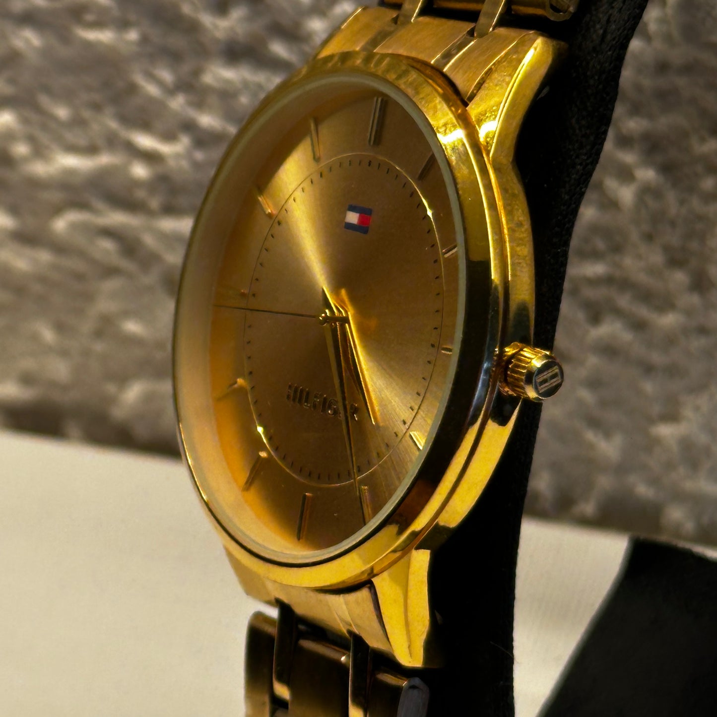 TOMMY HILFIGER 1782 / GOLD