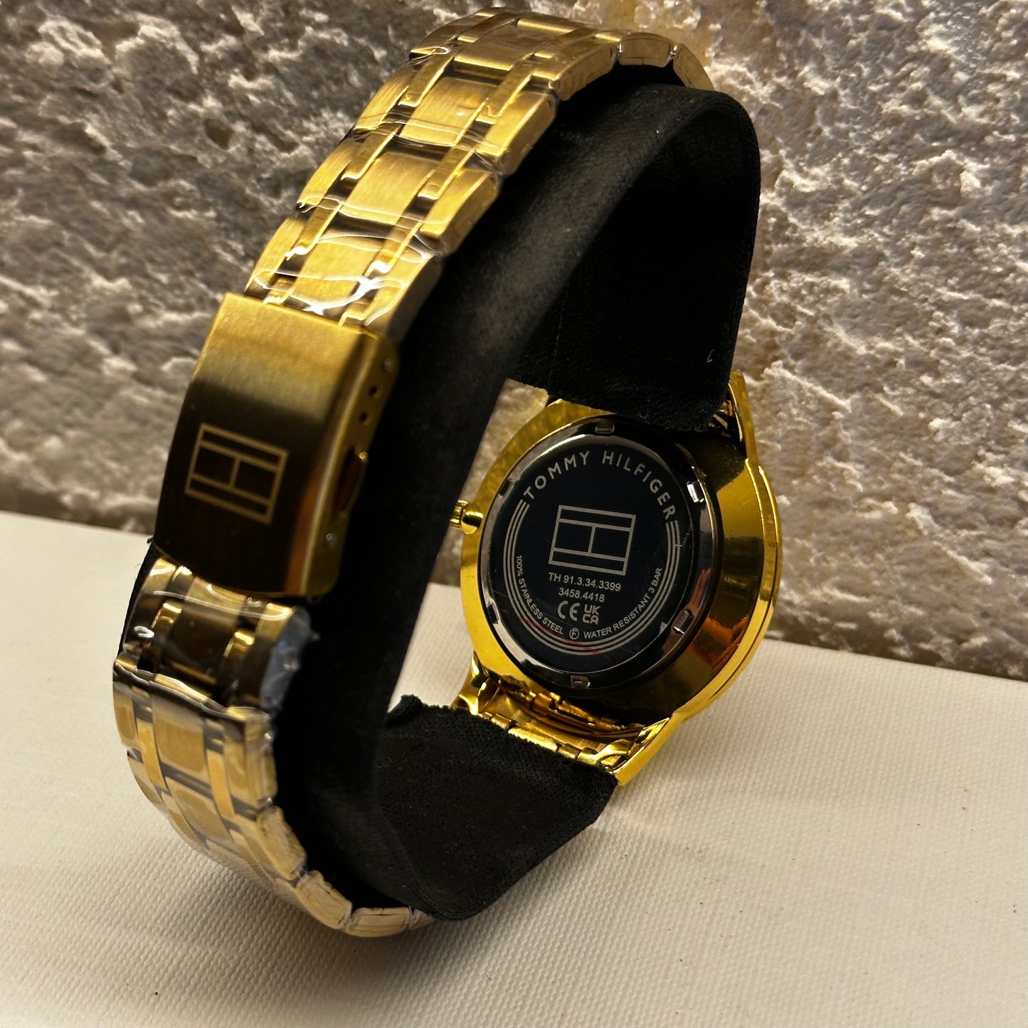 TOMMY HILFIGER 1782 / GOLD