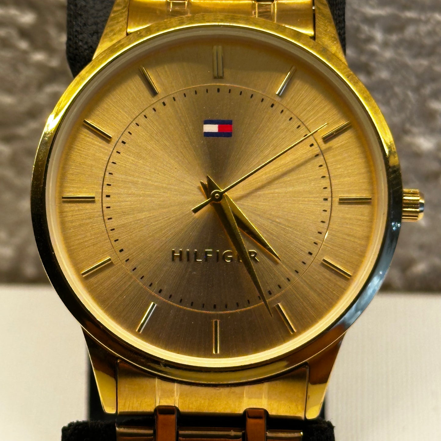 TOMMY HILFIGER 1782 / GOLD