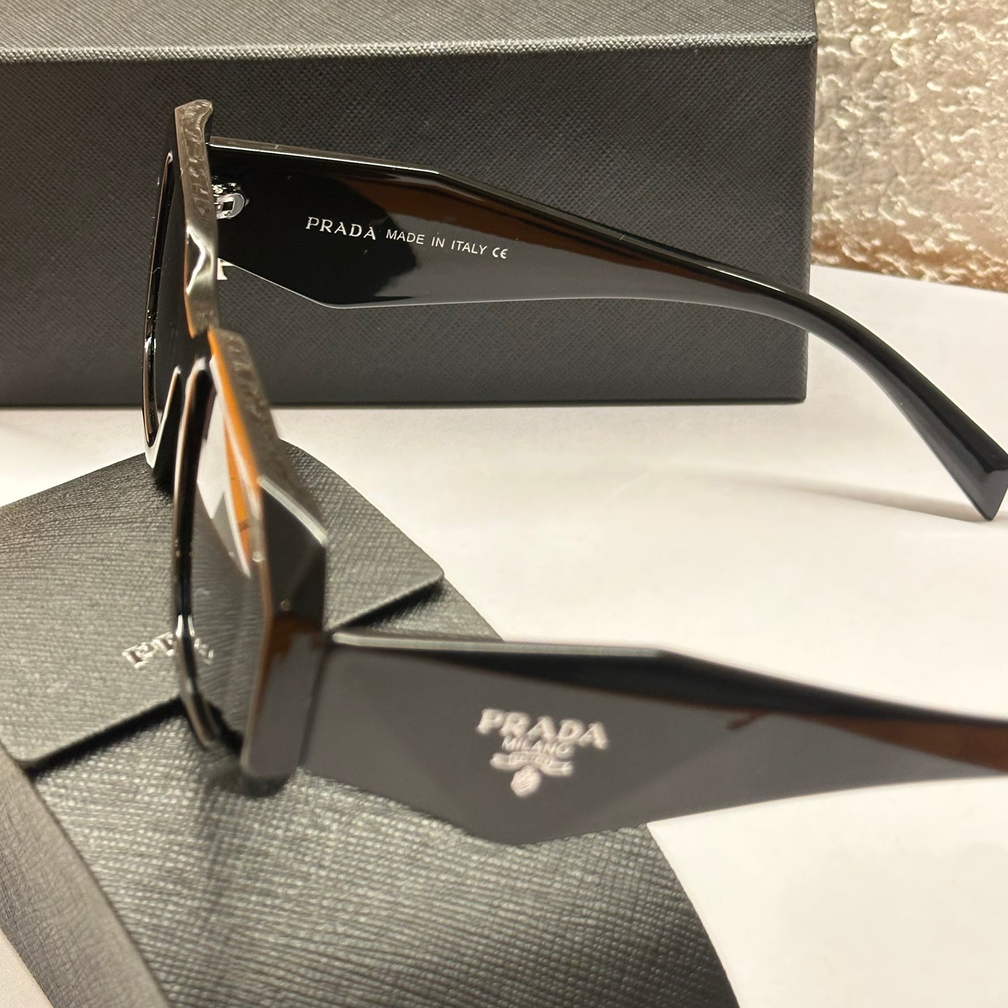 PRADA 17WS