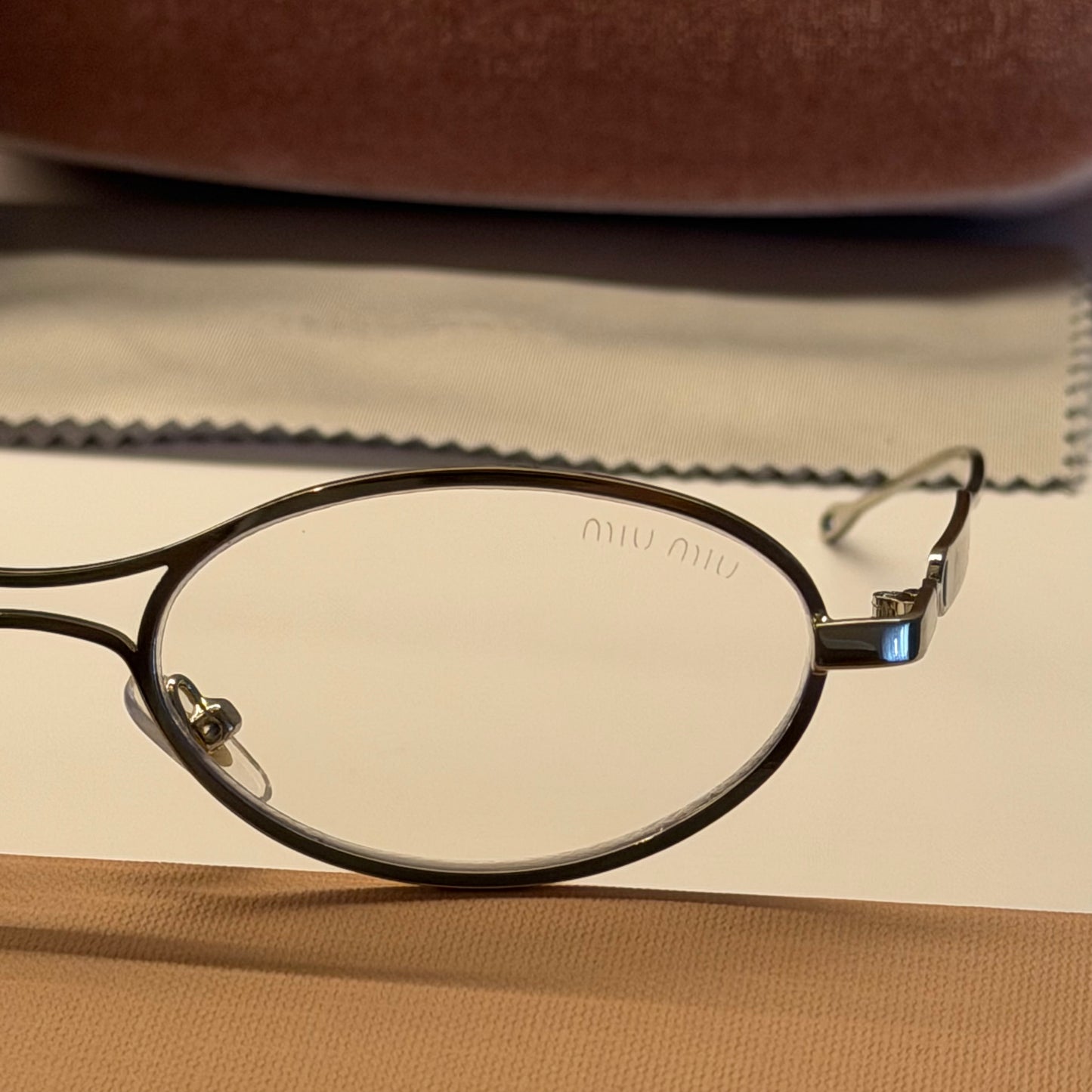 MIU MIU SMU216Z